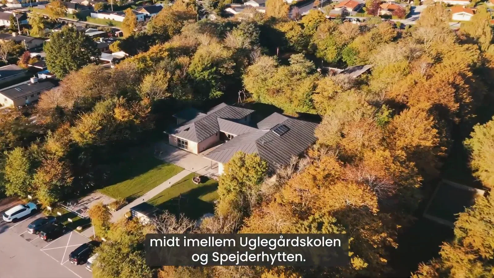 Familiehuset i Solrød, set fra luften