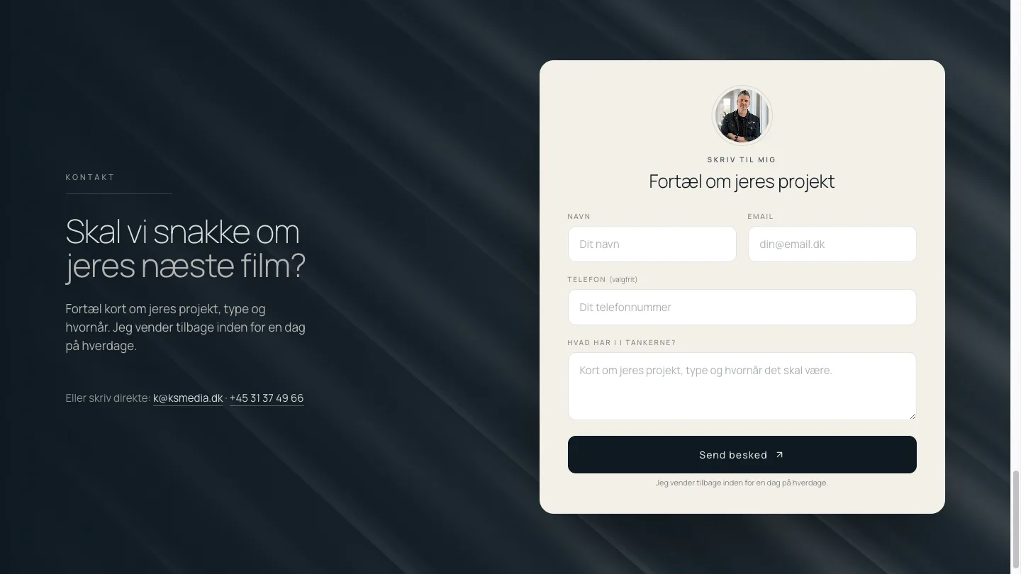 Kontakt-sektionen på ksmedia.dk med kort formular og direkte mail og telefon